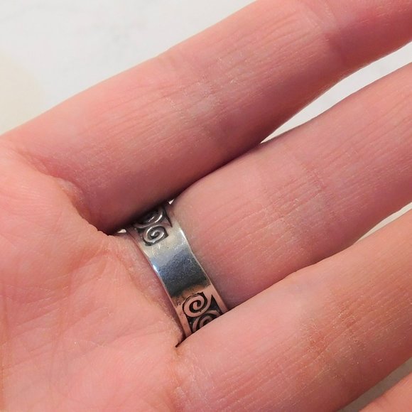 925 Unique Sliver Leaf Scroll Australian Opal Ring - Picture 2 of 10